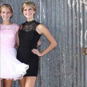 Black Lace Bodycon Dress